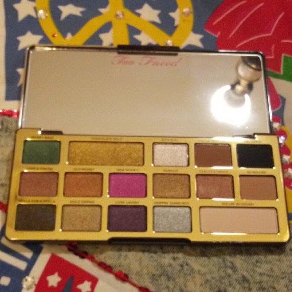 TOO FACED CHOCOLATE GOLD EYESHADOW PALETTE - Picture 6 of 7